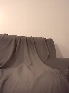 AverageAnt  online show from February 26, 5:47 pm