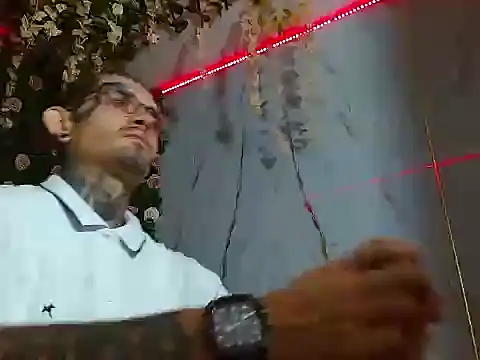 Boy tatto77 online show from February 4, 2:23 pm