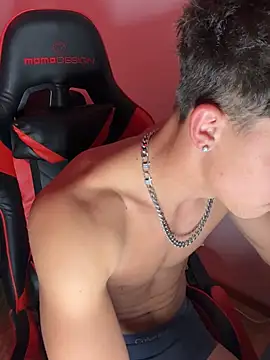 Sexboy6906 online show from May 4, 6:42 pm