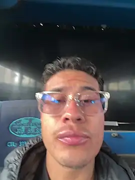 Latin Paisa Boy online show from April 18, 4:52 pm