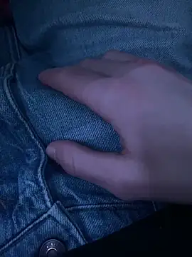 LittleGuy 2007 online show from February 6, 10:39 pm