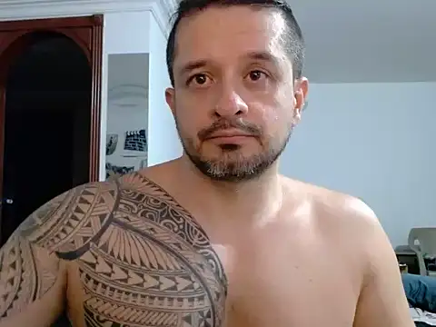 gonzzohunterr online show from May 30, 4:01 am