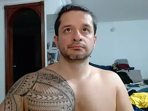 gonzzohunterr online show from June 20, 5:56 am