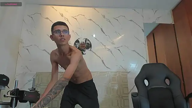 asher lux online show from March 4, 7:43 pm