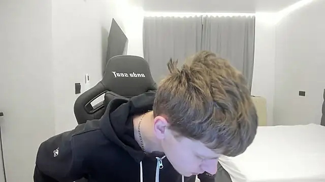 bonekoambalabu online show from February 10, 2:38 am