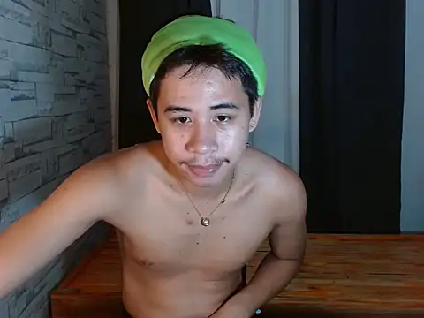 urdreamcock online show from April 12, 1:34 pm