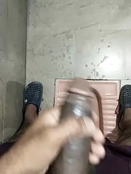 8inchhere online show from February 14, 9:21 pm