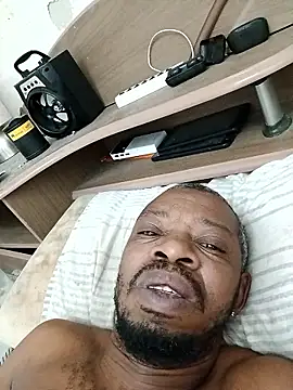 Negaomalinha1 online show from January 6, 7:40 pm