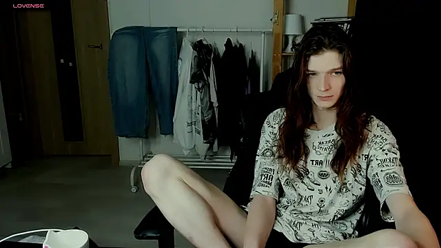 iceseeker2 online show from February 26, 7:10 am