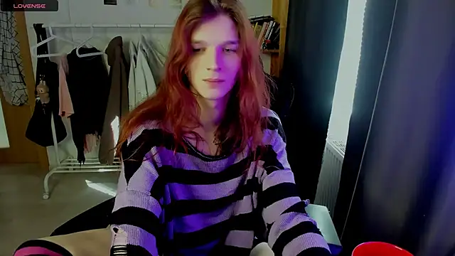 iceseeker2 online show from April 18, 10:38 am