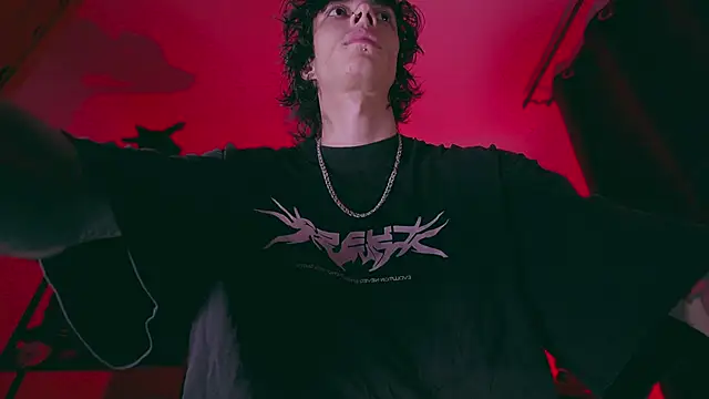 Olliver   y online show from February 6, 5:15 am