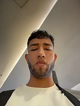 liam bronw online show from March 20, 7:07 pm