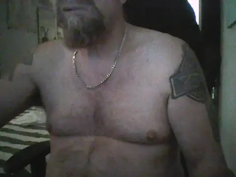 loudandproud online show from January 19, 6:48 am