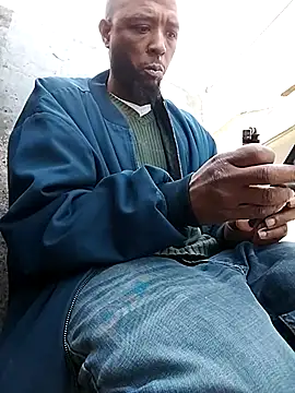 MrPerform74 online show from January 16, 9:39 pm