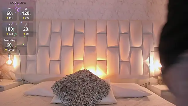 MassimoCo  online show from March 4, 11:56 pm