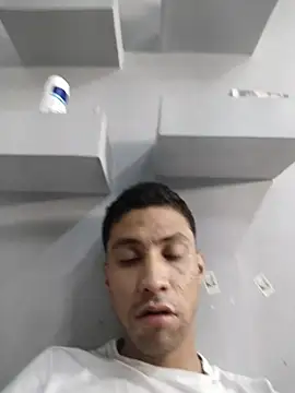 AlejandreBy online show from June 9, 12:23 am