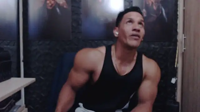 viktor herrera online show from April 7, 4:56 am