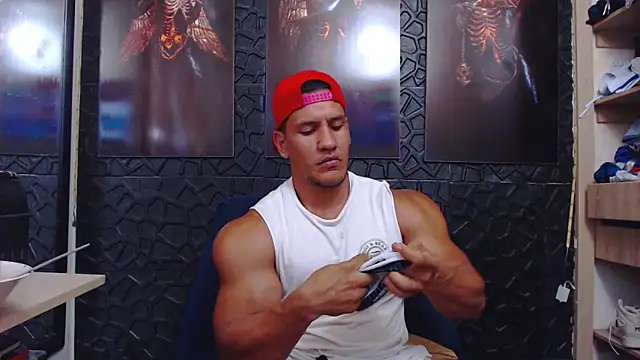 viktor herrera online show from April 18, 7:58 pm