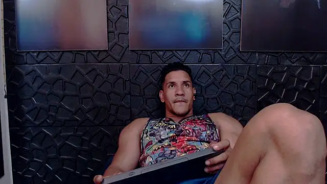 viktor herrera online show from March 11, 5:09 pm