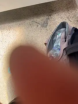 MrTomnutz online show from January 19, 2:03 am