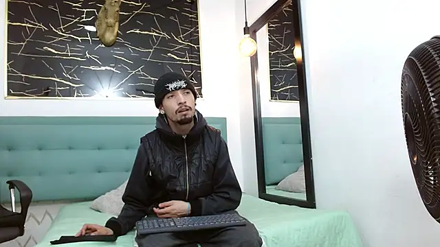 Juan-Jose69 online show from January 17, 3:42 am