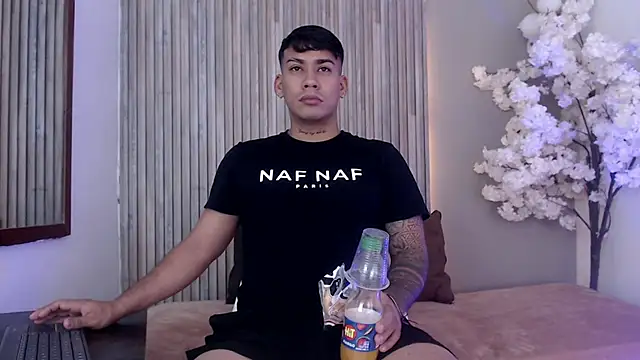 Ryder stone  online show from January 18, 12:40 pm