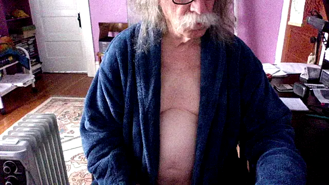 LickYourYoni online show from April 19, 3:00 pm