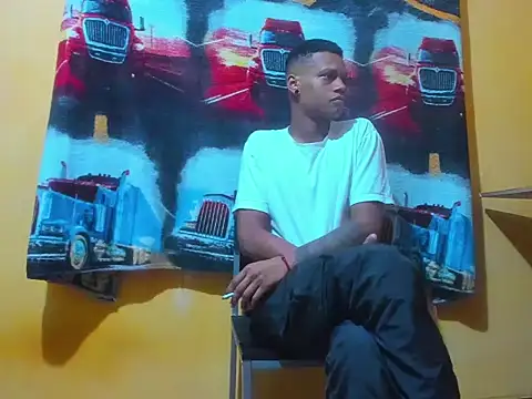 aunstin mohamme online show from February 16, 2:42 am