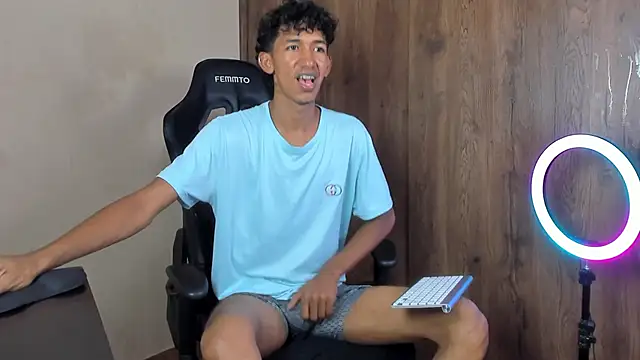 neitan miller  online show from March 29, 7:58 pm