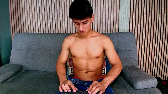 Atlas desire online show from February 2, 1:19 pm