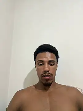 LorenzoBlack27 online show from April 18, 9:47 pm