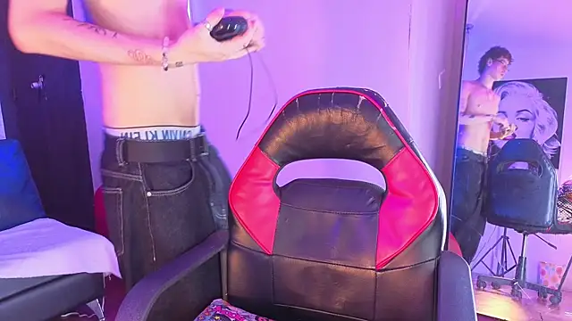 nova salvatore online show from April 9, 8:26 pm