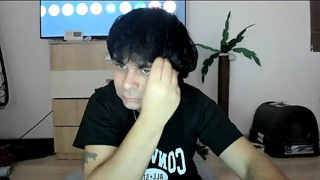 LorenzoBoy99 online show from January 17, 9:27 pm