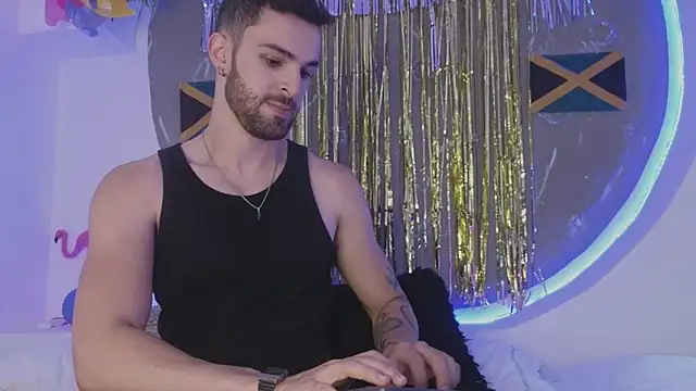 Apolo lux1 online show from April 15, 8:20 pm