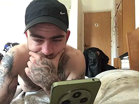 jacobsex221 online show from April 25, 11:24 am