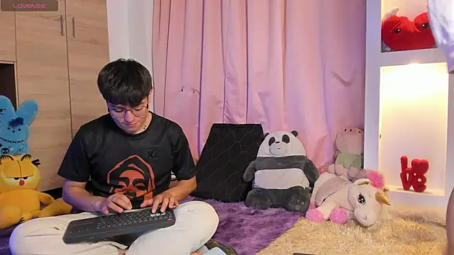 Maiky Cooper01 online show from April 25, 6:38 am