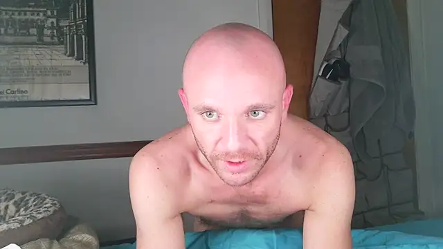 FrankieFuckMe online show from April 21, 3:13 am