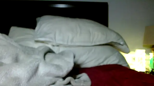 FrankieFuckMe online show from February 24, 6:03 am