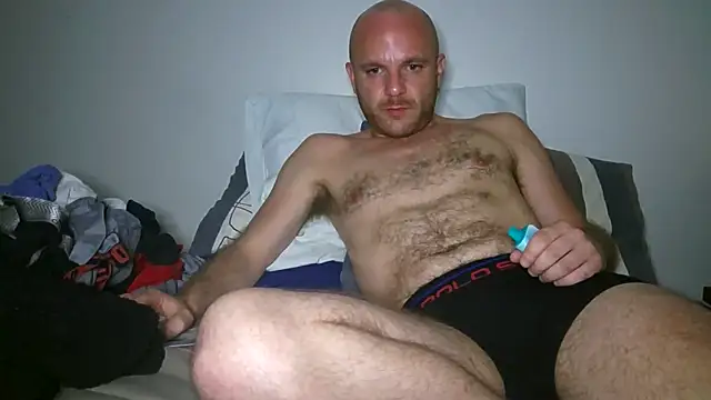 FrankieFuckMe online show from March 21, 3:10 am