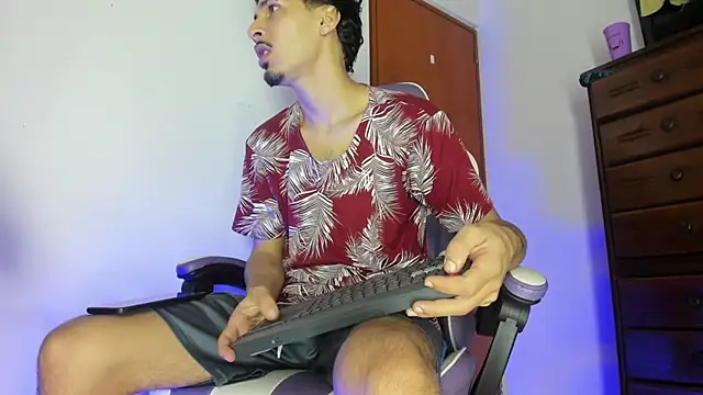 Yankees xxx online show from April 19, 11:42 am