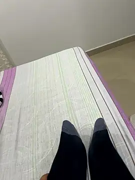 Arleymounthblack online show from January 14, 4:06 am