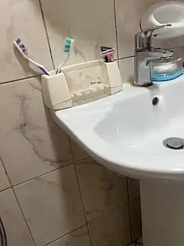 luvis69couple online show from April 19, 11:09 am