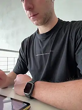 badCecio online show from April 15, 6:35 am