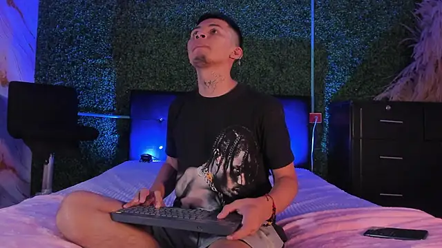 Star blaze online show from March 12, 2:03 pm