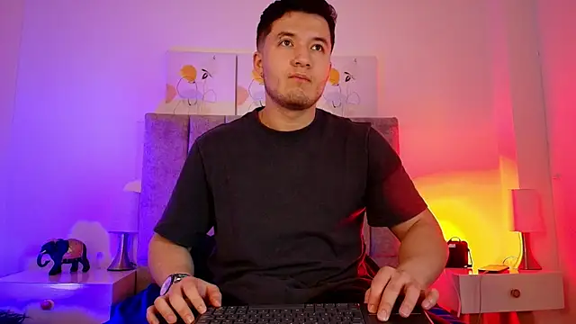 Alexander Connor online show from February 21, 12:28 pm