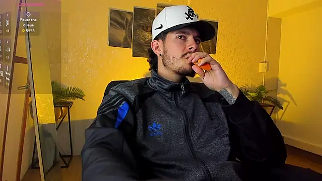 Nils saintt online show from February 15, 4:51 am