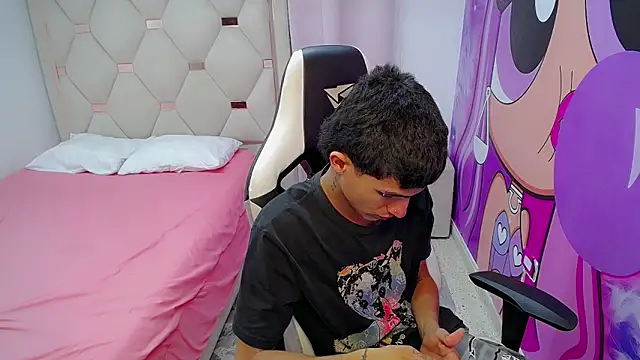 Akyra latinn online show from February 16, 11:52 am