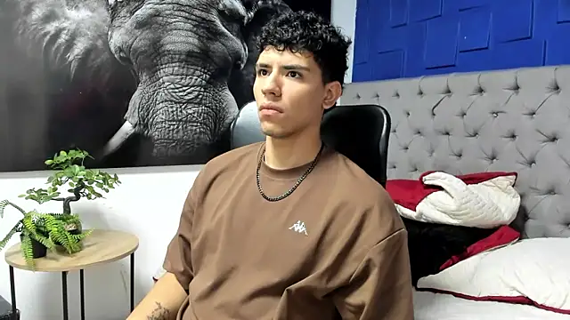 Tobias Vega online show from April 21, 3:23 am