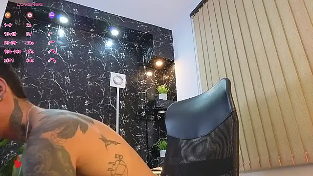 mister eithan online show from April 18, 2:35 am