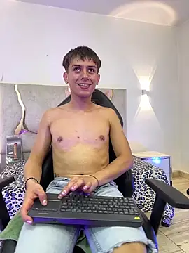 EVAN TAY online show from February 10, 3:22 am